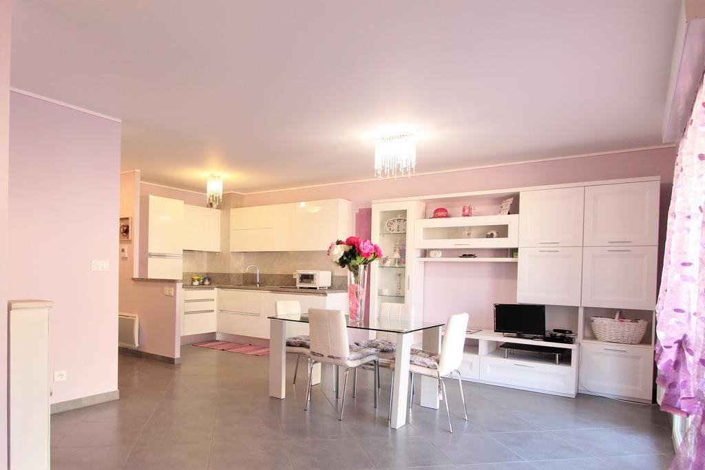 Appartement Lilla By Connexion Menton Eksteriør billede